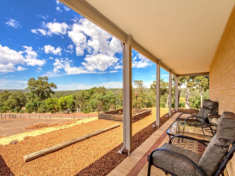 36 Coral Vine Loop, Jarrahdale WA 6124