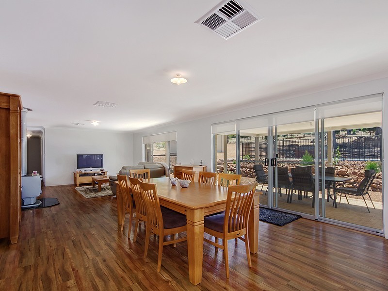 36 Coral Vine Loop, Jarrahdale WA 6124