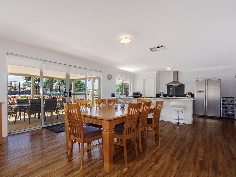 36 Coral Vine Loop, Jarrahdale WA 6124
