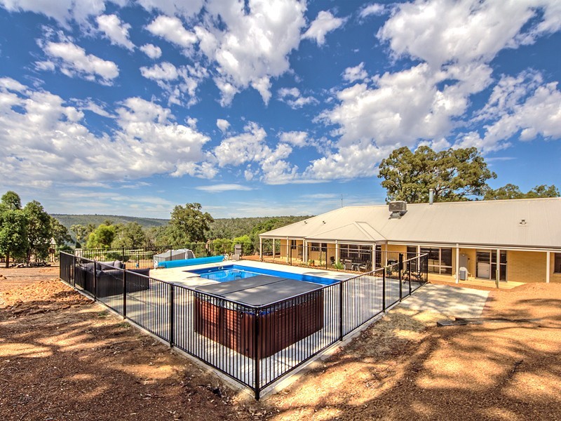 36 Coral Vine Loop, Jarrahdale WA 6124