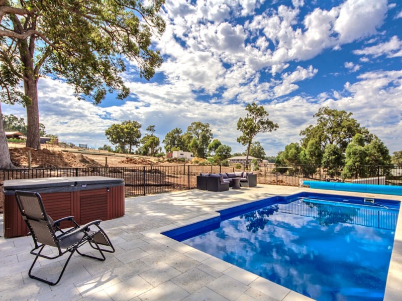 36 Coral Vine Loop, Jarrahdale WA 6124