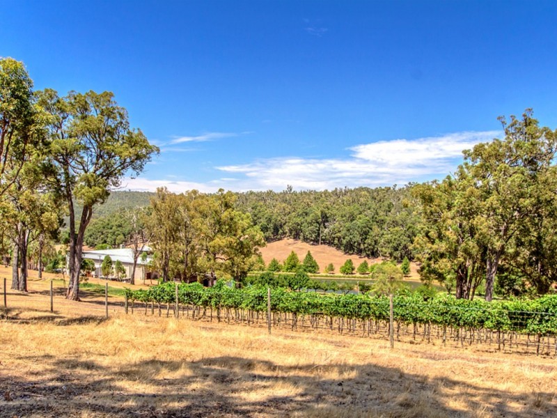 36 Coral Vine Loop, Jarrahdale WA 6124