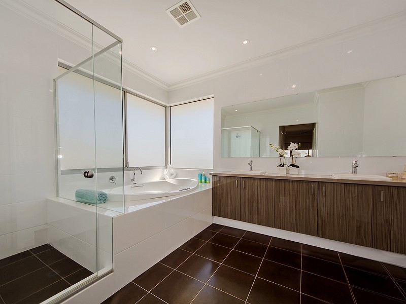 234 Castlewood Parkway, Southern River WA 6110