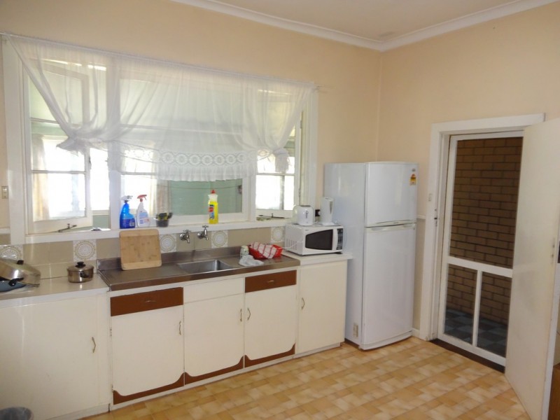 459 Green Avenue, Armadale WA 6112