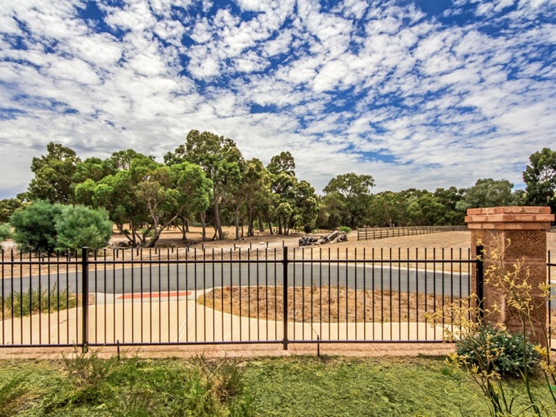 20 Saintly Turn, Byford WA 6122