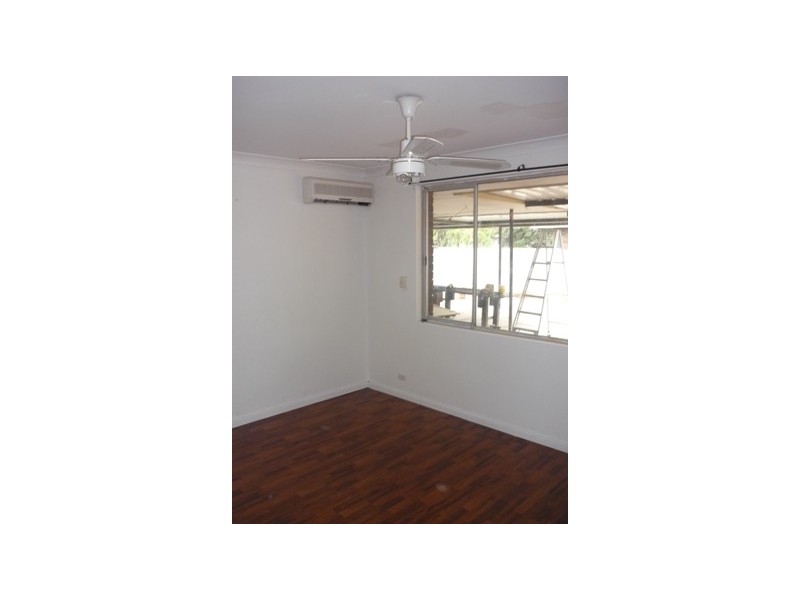 33 O’Sullivan Drive, Camillo WA 6111