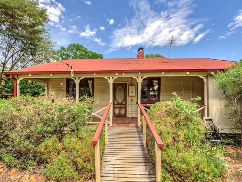 710 Jarrahdale Road, Jarrahdale WA 6124