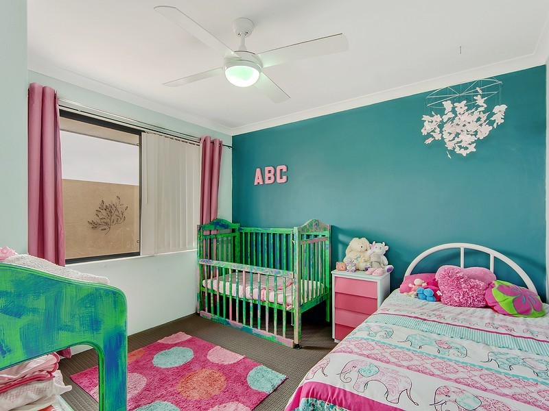 12 Newhaven Parade, Byford WA 6122