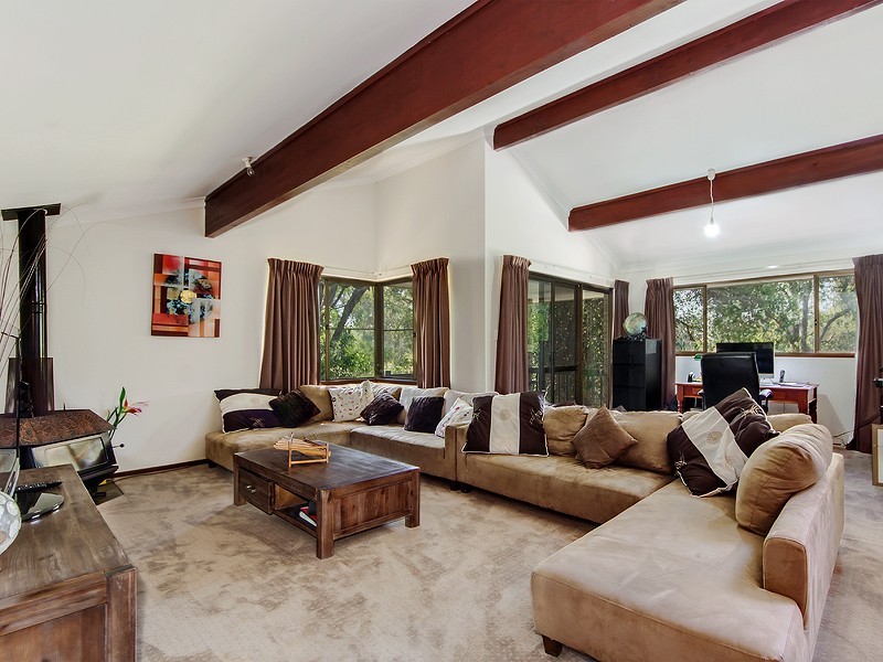 100 Lowlands Road, Mardella WA 6125