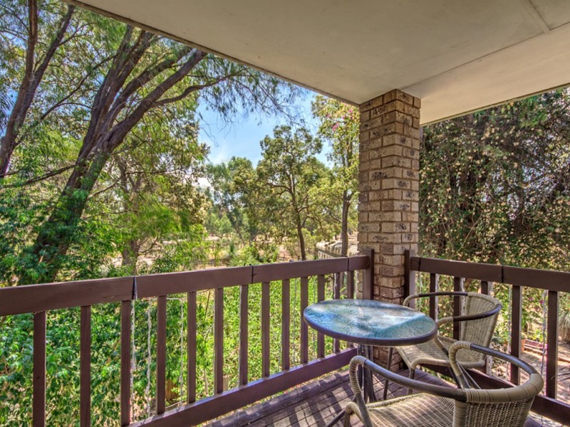 100 Lowlands Road, Mardella WA 6125