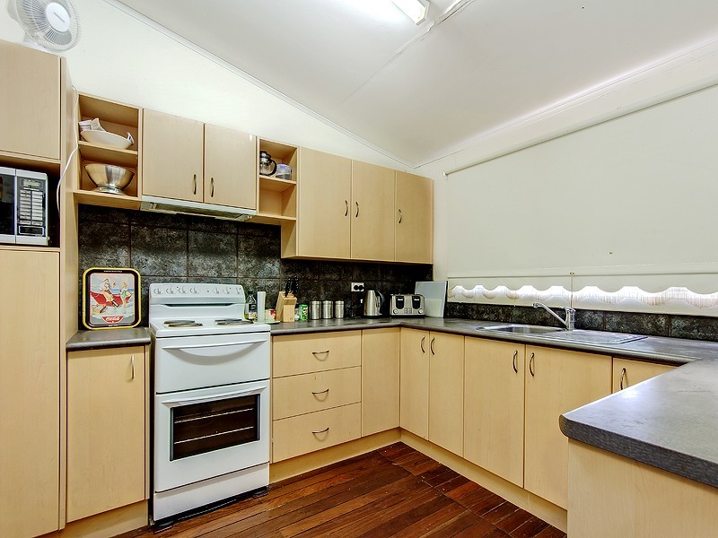 100 Lowlands Road, Mardella WA 6125