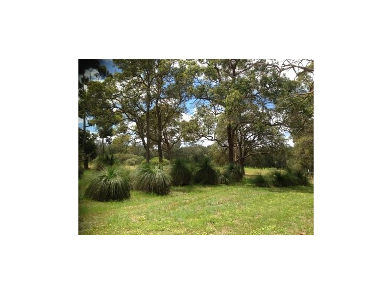 100 Lowlands Road, Mardella WA 6125