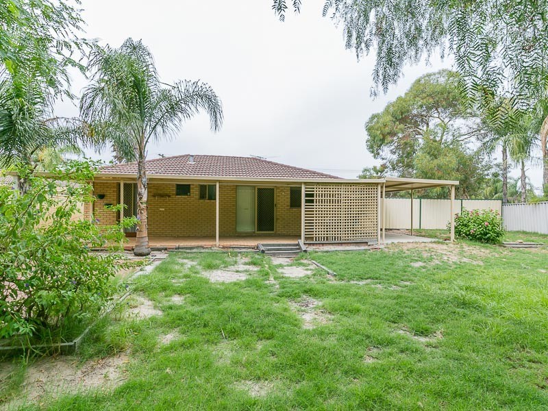 25 Lemon Grove, Seville Grove WA 6112