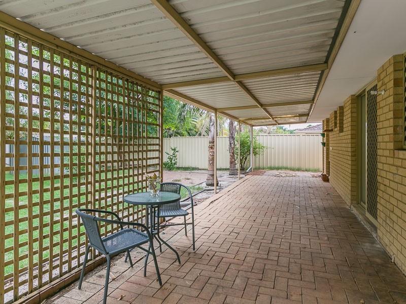 25 Lemon Grove, Seville Grove WA 6112