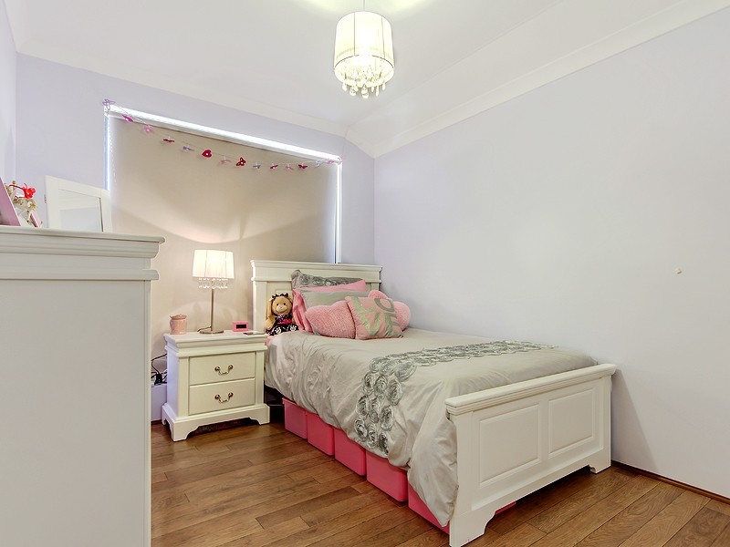 14 Calneggia Drive, Byford WA 6122