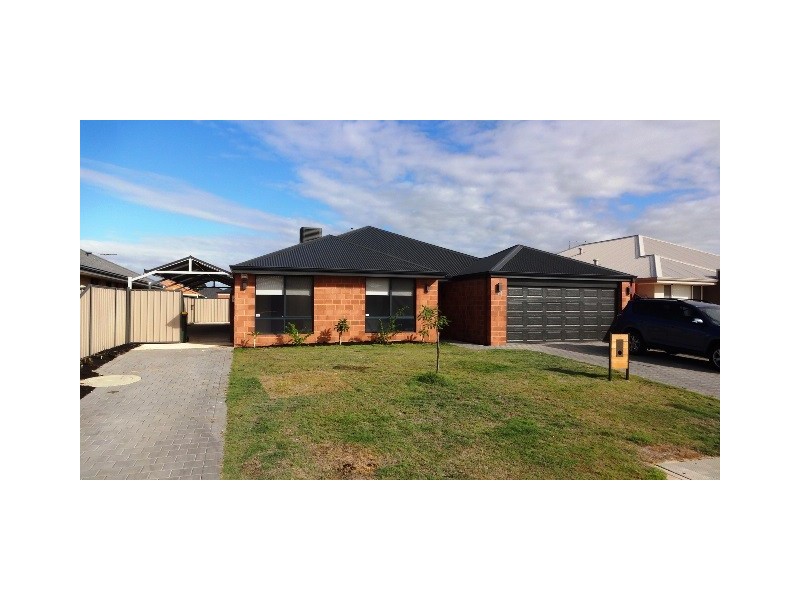 14 Calneggia Drive, Byford WA 6122
