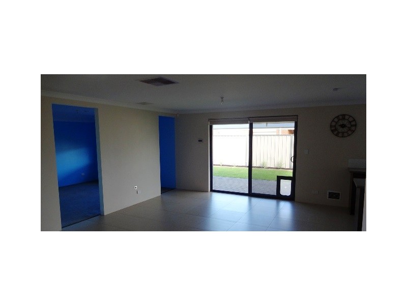 14 Calneggia Drive, Byford WA 6122