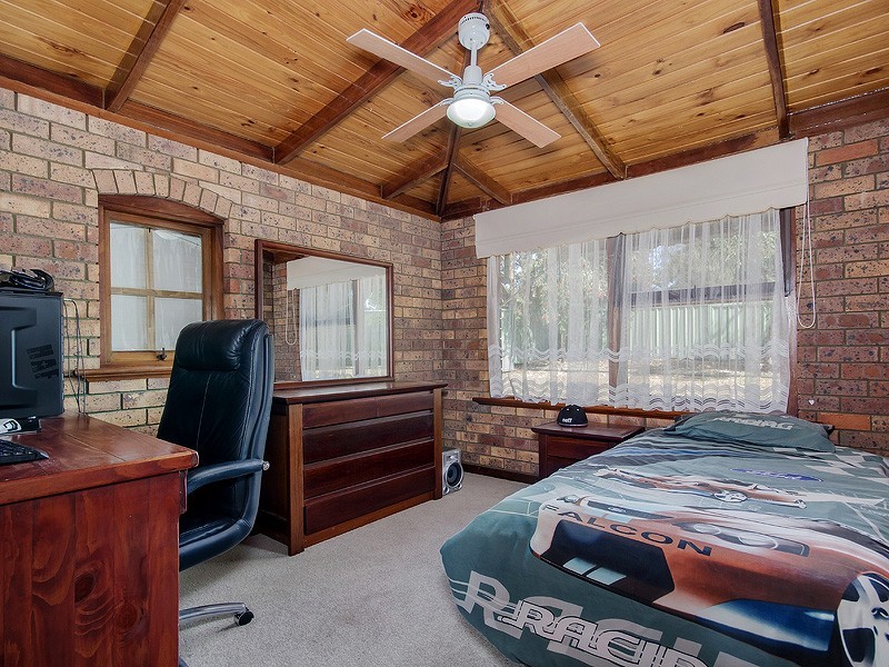 2 Absolon Street, Mundijong WA 6123