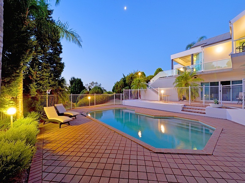 17 Rushton Tce, Mount Nasura WA 6112