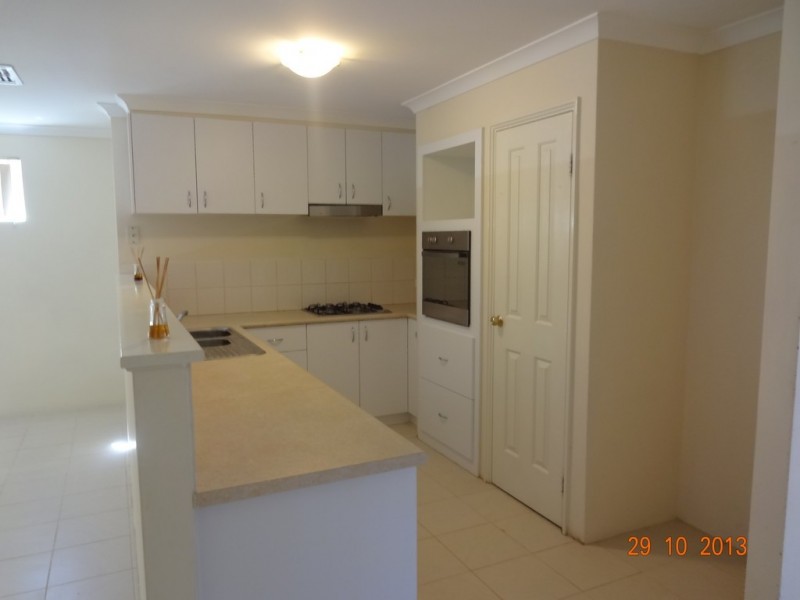 9/405 Railway Ave, Armadale WA 6112