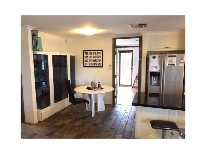 32 Riverside Lane, Seville Grove WA 6112