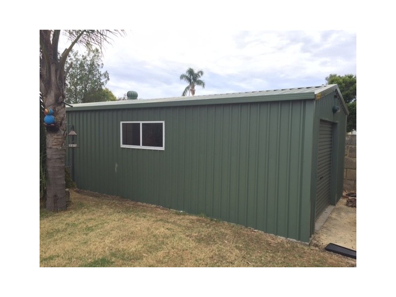 32 Riverside Lane, Seville Grove WA 6112