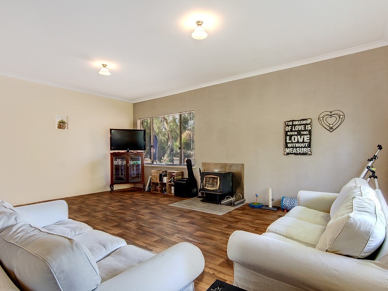 232 Randell Road, Mardella WA 6125