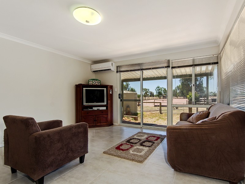 232 Randell Road, Mardella WA 6125