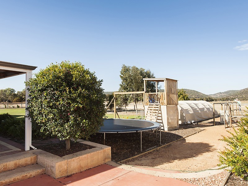 127 Lefroy Street, Serpentine WA 6125