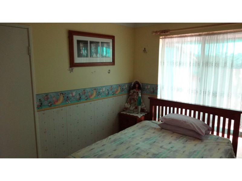 33 Bodicoat Dve, Brookdale WA 6112