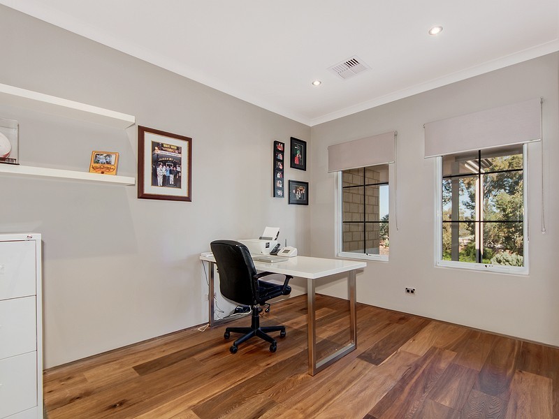 62 Coral Vine Loop, Jarrahdale WA 6124