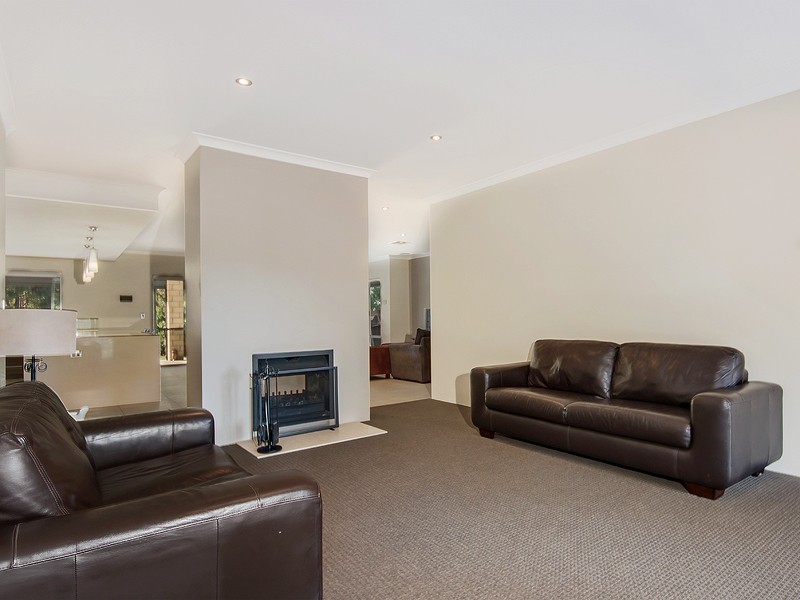 62 Coral Vine Loop, Jarrahdale WA 6124