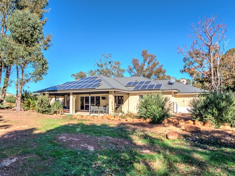62 Coral Vine Loop, Jarrahdale WA 6124