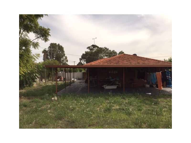 1 Ironcap Place, Armadale WA 6112