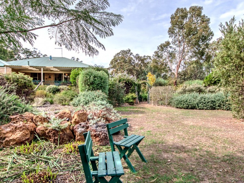 3 Chestnut Road, Jarrahdale WA 6124