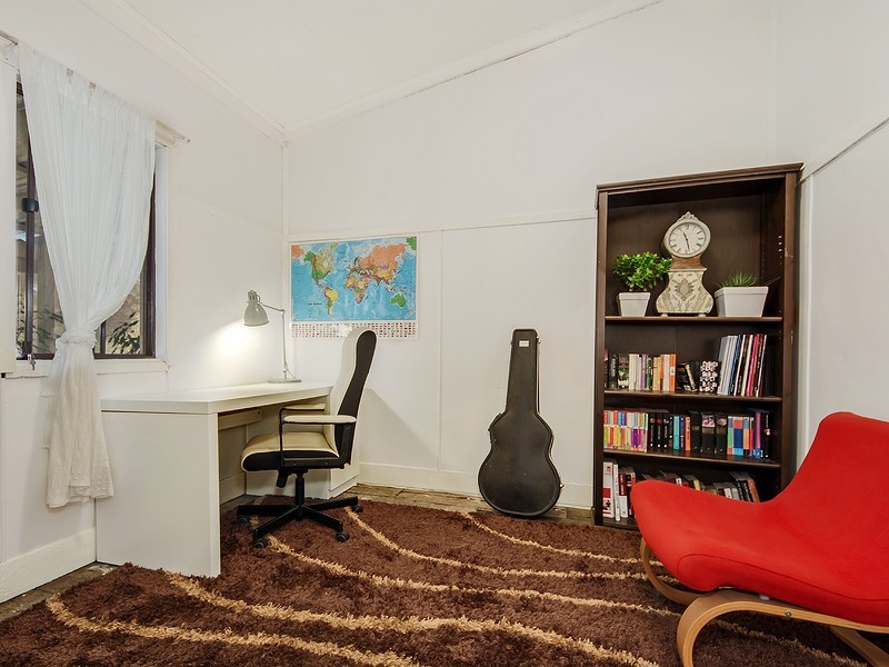 4 Staff Street, Jarrahdale WA 6124