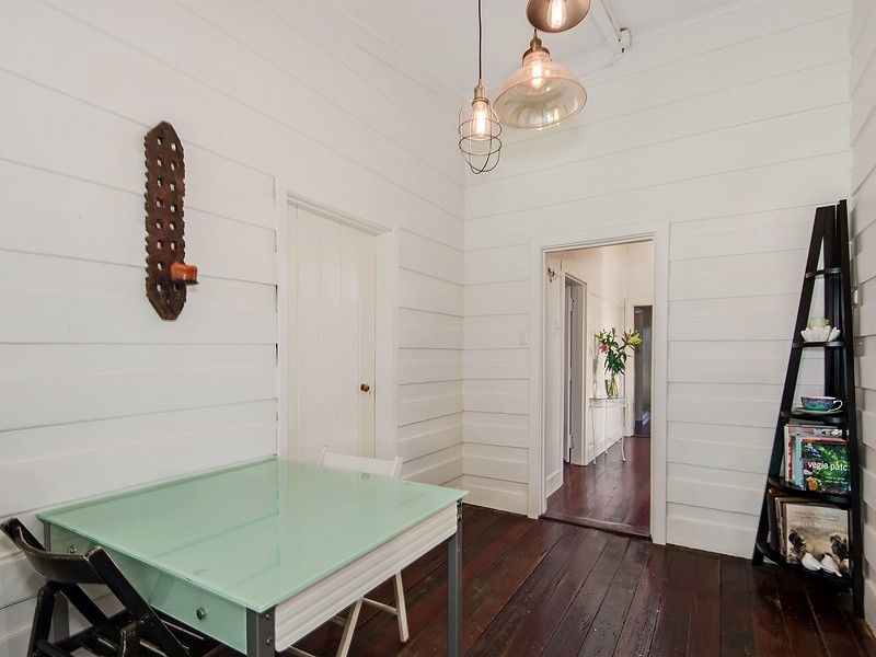 4 Staff Street, Jarrahdale WA 6124