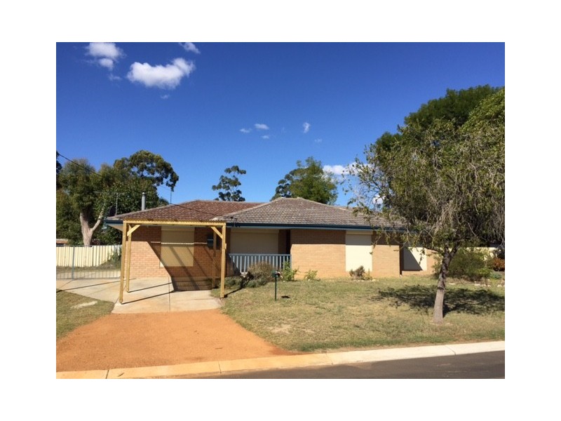 1 Curlew Court, Kelmscott WA 6111