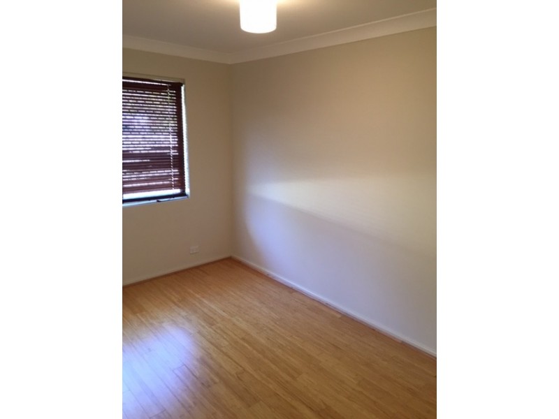 1 Curlew Court, Kelmscott WA 6111