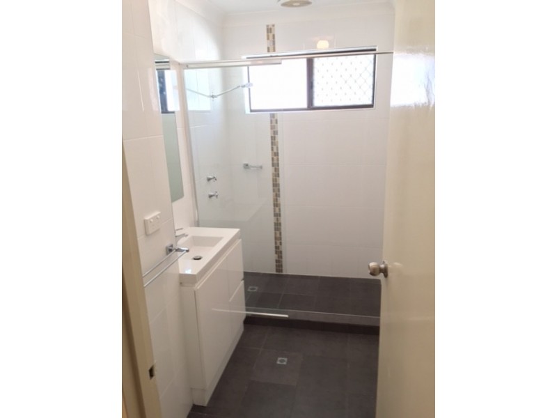 1 Curlew Court, Kelmscott WA 6111