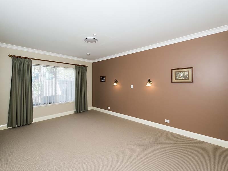 13 Protector Grove, Roleystone WA 6111