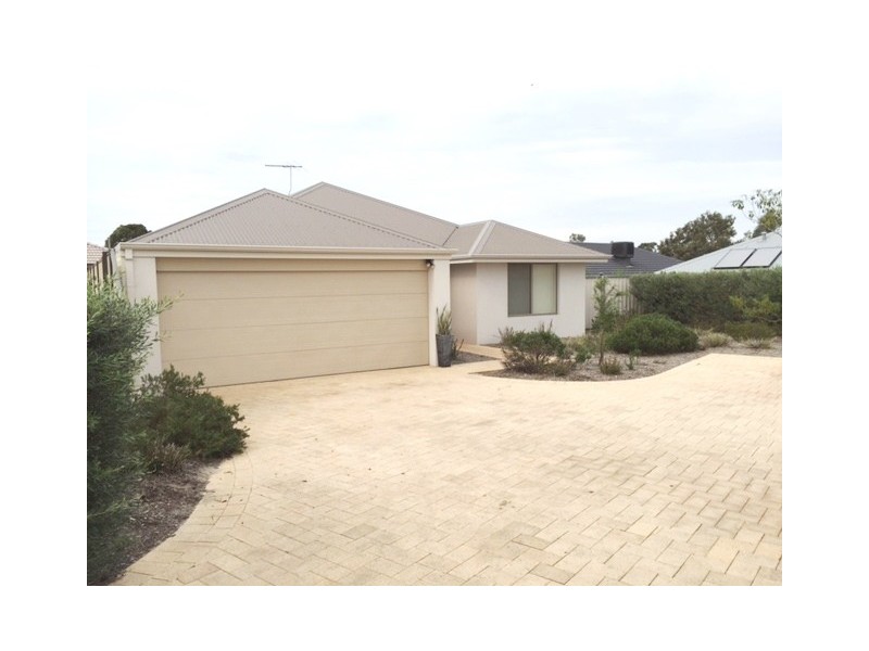 4 Foothill Close, Aubin Grove WA 6164