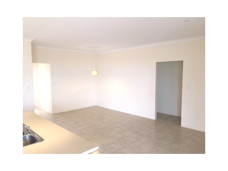 4 Foothill Close, Aubin Grove WA 6164