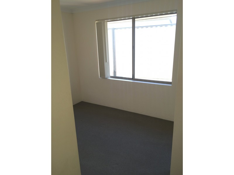 4 Foothill Close, Aubin Grove WA 6164