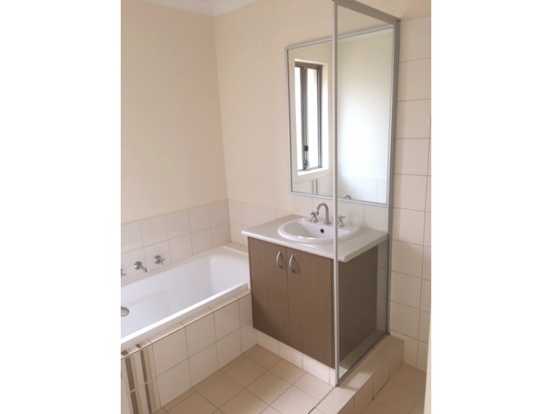 4 Foothill Close, Aubin Grove WA 6164