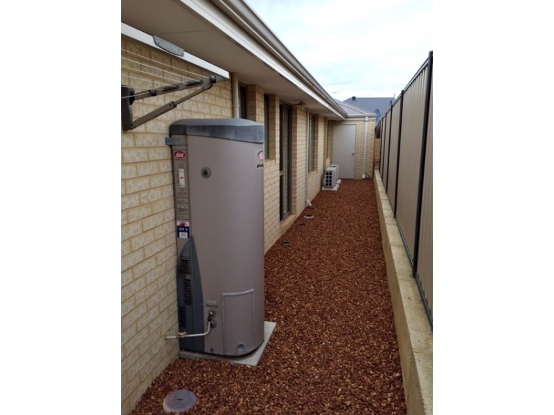 4 Foothill Close, Aubin Grove WA 6164