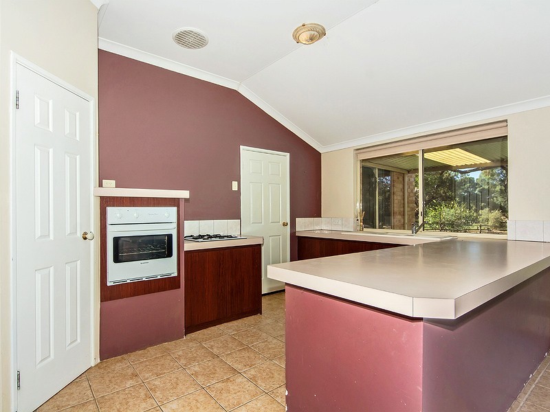 18 Walker Road, Serpentine WA 6125