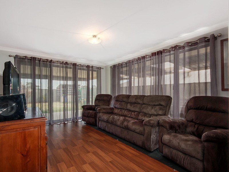 59 Diamantina Bvd, Byford WA 6122