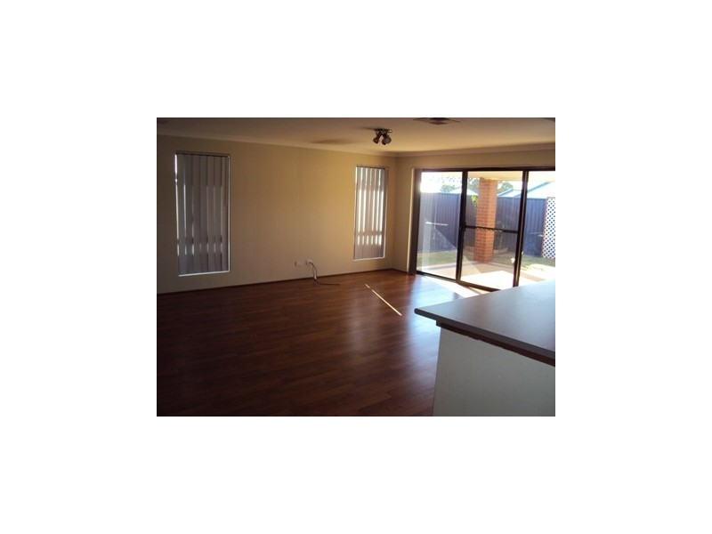 42 Honeydew Bend, Byford WA 6122