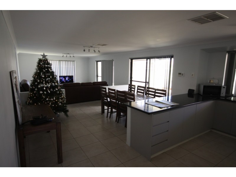 7 Ticklie Road, Seville Grove WA 6112